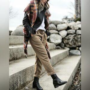 WILFRED | Aritzia Allant Lyocell Silky Trousers Paper Bag Waist & Draw String